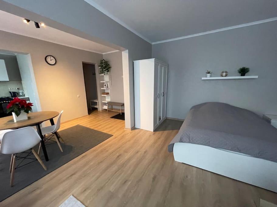 Cozy Apartment Close To Riga Airport Extérieur photo